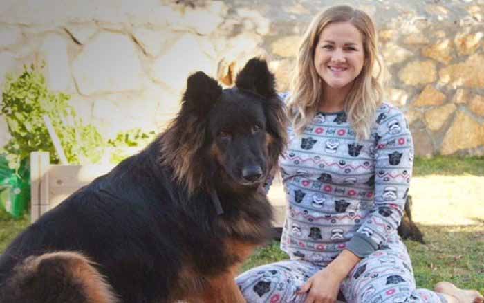 Disabled veteran and military spouse finds beauty in senior shelter dog