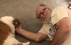 Vietnam veteran overcomes addiction and homelessness to find peace with a shelter cat