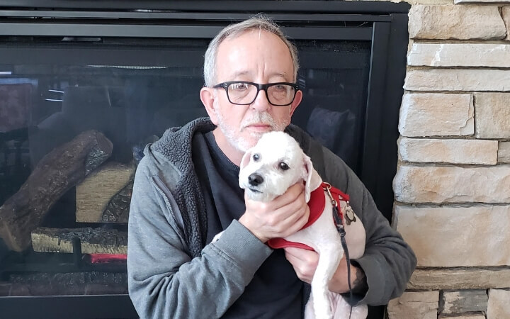 Navy veteran finds best mate in dog who never leaves his side