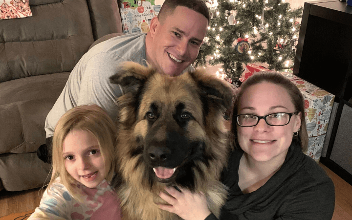 Army soldier finds unexpected companionship with 90-pound shelter dog