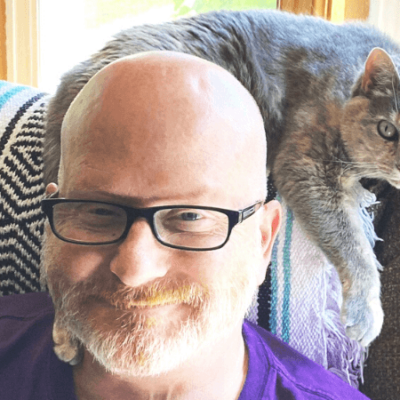 Dog-loving Navy veteran becomes a committed cat guy