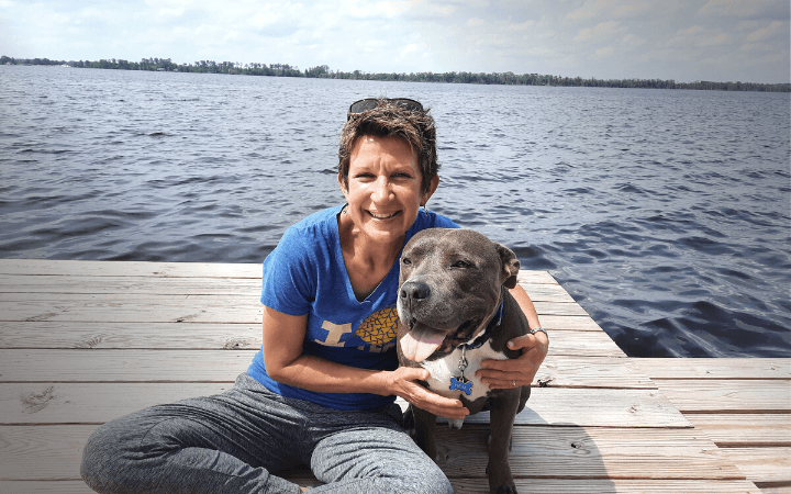 Cuddlesome Pit Bull chooses retired Iraq war veteran to adopt him