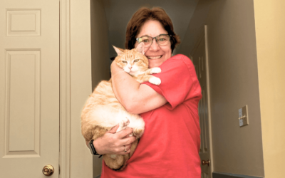 Retired Navy veteran’s multi-pet family welcomes addition of senior cat