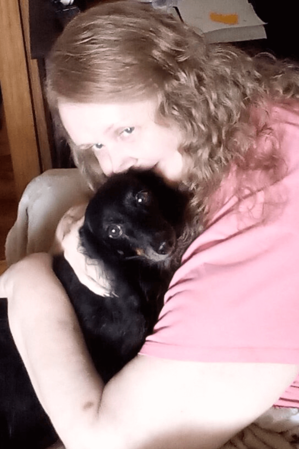 Pint-sized senior dog comforts Army veteran with rare degenerative disorder