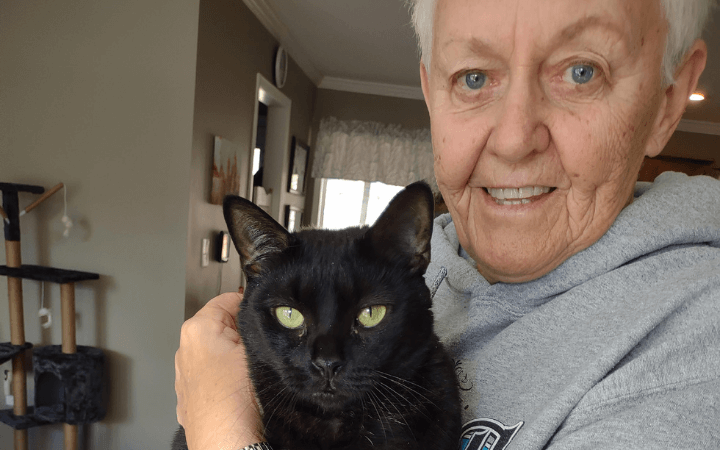 Prayers answered: black cat brings luck and love to lonely veteran