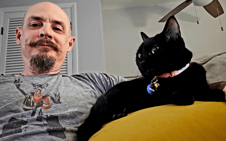 Black cat a ray of light when an Army veteran needs her most